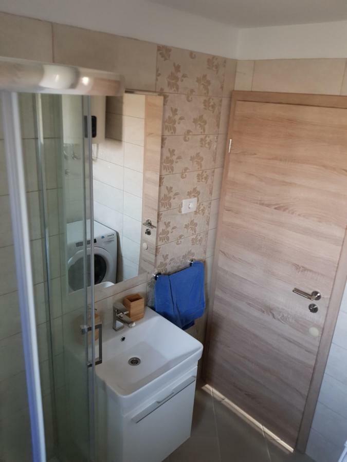 La Bella Vita Marezige Luaran gambar